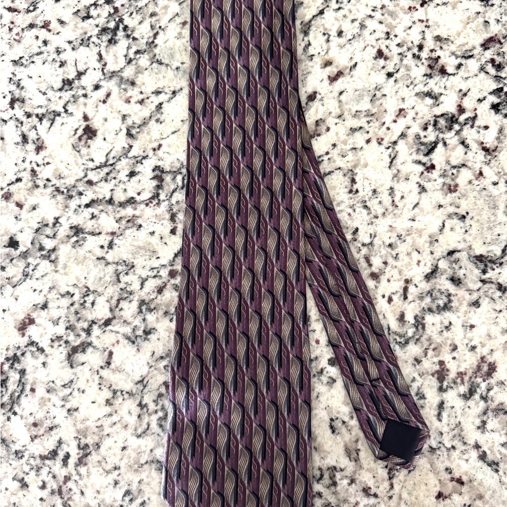 100% silk vintage tie